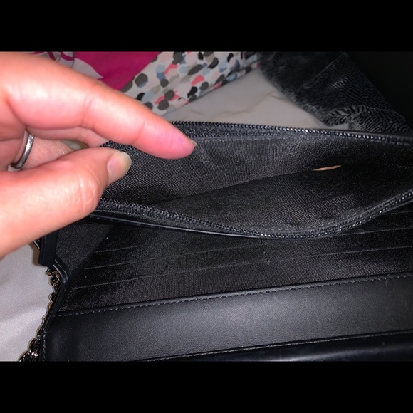 Chanel Timeless Q Wallet on Chain - Picture 5 of 8